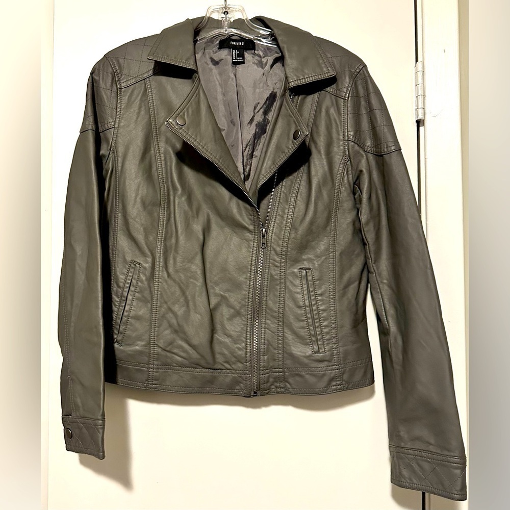 Forever 21 faux leather moto jacket gray size L